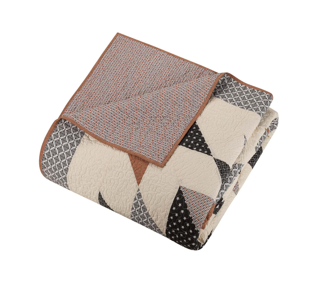 Better Homes & Gardens Starburst Patchwork Cotton Quilt, Off-White, Full/Queen, All Ages