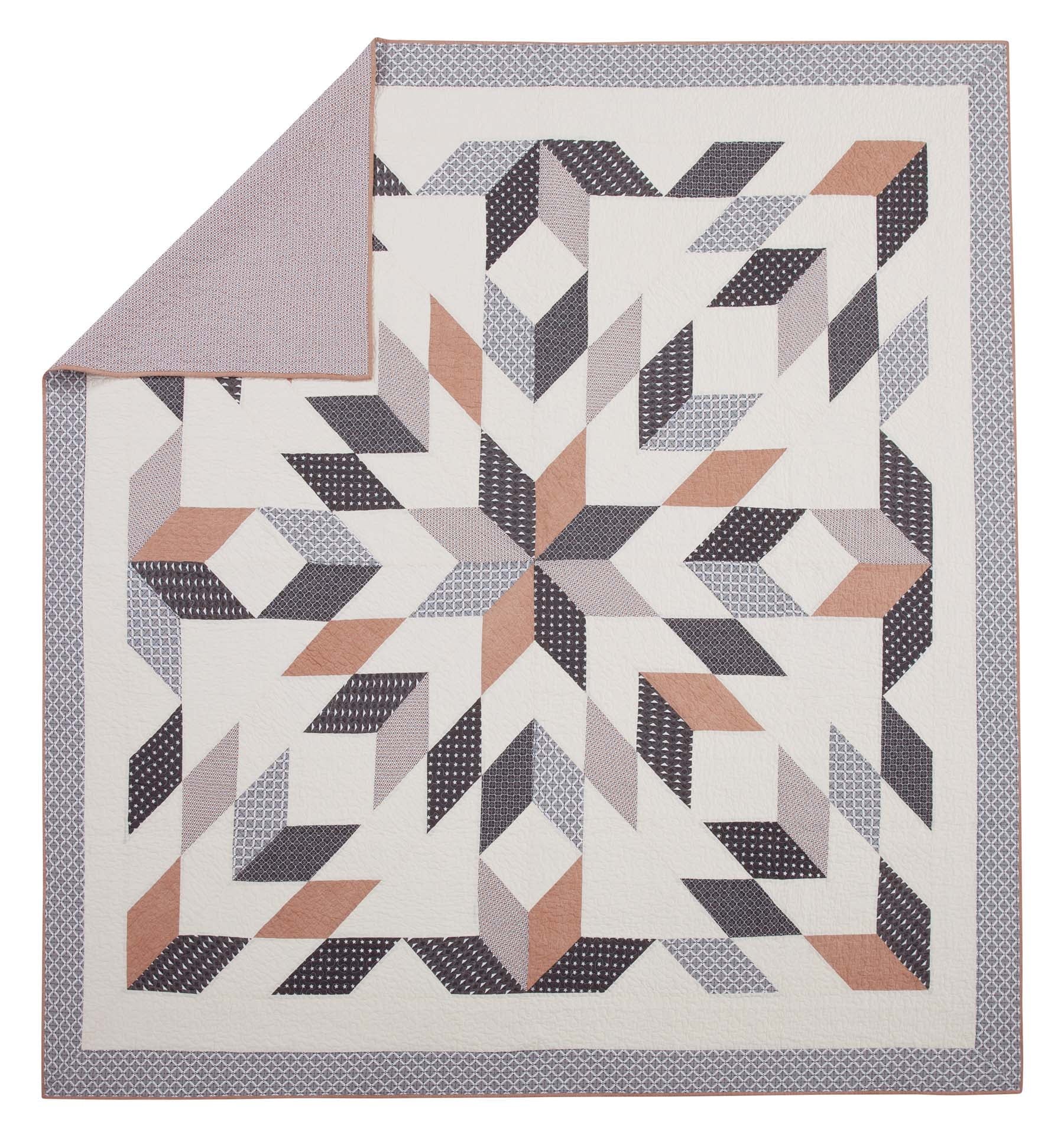 Better Homes & Gardens Starburst Patchwork Cotton Quilt, Off-White, Full/Queen, All Ages